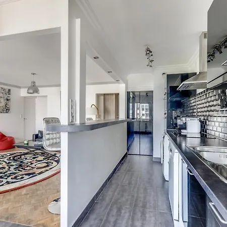 Apartment Avec Balcon Quartier Branche Paris